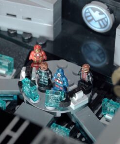 LEGO Marvel Super Heroes 76042 The Shield Helicarrier 32 61zsYhBfpvL