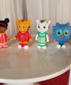 Daniel Tiger's Neighborhood Friends Figures Set, Multicolor (25014-TT) Friends 5-Pack 42 71 4eW7rlFL