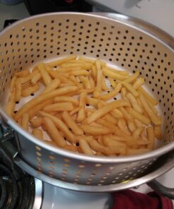 Bayou Classic 1201 10-qt Aluminum Fry Pot Features Perforated Aluminum Basket Heavy Duty Riveted Handles Perfect For Deep Frying French Fries Hush Puppies Fish & Chicken 36 71 5hxvXQ3L