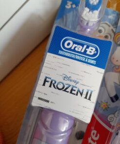 Oral-B Kids Battery Power Electric Toothbrush Featuring Disney's Frozen for Children and Toddlers age 3+, Soft (Characters May Vary) Multi 1 Count (Pack of 1) 36 71 bqoHQCHL