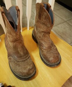 Leather Milk Leather Restoration Kit. Leather Cleaner, Conditioner, and Water Protector - No. 1-3 Leather Care Kit - All Natural, Non-Toxic. 2 Sizes. Made in The USA. Includes 3 Restoration Pads! 6 oz 40 71 nruvTcML