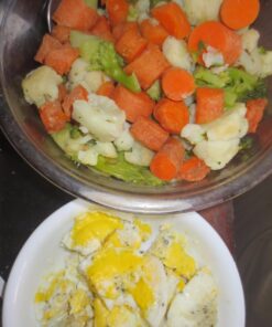 Kitzini Poached Egg Cup. Egg Coddler 4 Set. BPA Free. Microwave Egg Poacher. Nonstick Egg Pod Perfect Silicone Egg Poacher. Easy to Use & Clean. No Mess. 4 Silicone Egg Molds. Dishwasher Safe 4 Pack 40 71 ut9T34qL