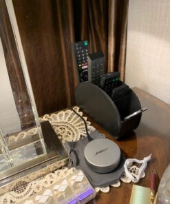 Londo Remote Control Holder with 5 Pockets - Store DVD, Blu-Ray, TV, Roku or Apple TV Remotes - PU Leather with Suede Lining - Slim, Compact Living or Bedroom Storage Black 21 71 ysvcga4L