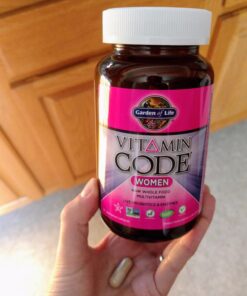 Garden of Life Multivitamin for Women, Vitamin Code Women's Multi, Whole Food Womens Multi, Vitamins, Iron, Folate not Folic Acid & Probiotics for Womens Energy, Vegetarian Supplements, 120 Capsules 120 Count (Pack of 1) 46 71007m5h8AL