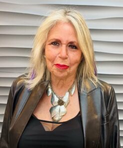 Neutrogena Liquid Fragrance-Free Gentle Facial Cleanser with Glycerin, Hypoallergenic & Oil-Free Mild Face Wash Unscented, 8 Fl Oz 26 7100iXedngL