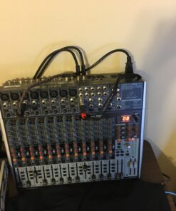 Behringer Xenyx X2222USB Mixer with USB and Effects 18 7106JZkEDUL