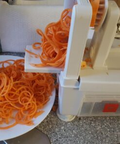 Paderno World Cuisine 4-Blade Folding Vegetable Slicer / Spiralizer Pro, Counter-Mounted and includes 4 Different Stainless Steel Blades Folding 4-Blade White 60 710H2hluyvL