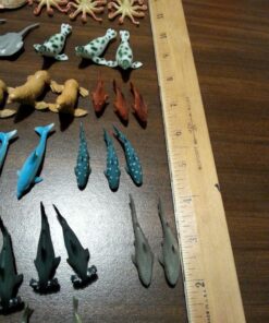 Fun Central 90 Pack - Underwater Deep Sea Animal Toy Figures - Assorted Pack 55 710Jtn1cnhL