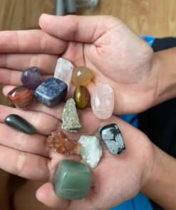 NATIONAL GEOGRAPHIC Mega Gemstone Dig Kit – Dig Up 15 Real Gemstones and Crystals, Science/Mining Kit for Kids, Gift for Girls and Boys, Rock Collection (Amazon Exclusive) 35 710sNyMAfUL