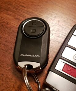 Chamberlain Group MC100-P Universal Garage Door Opener Mini Keychain Remote, Small, Black 34 711I3seRL2L