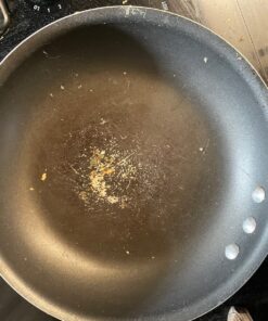 Tramontina 80114/535DS Professional Aluminum Nonstick Restaurant Fry Pan, 10", NSF-Certified 10" Fry Pans 34 711MZyt5czL