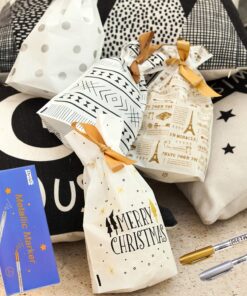 Dyvicl Premium Metallic Markers Pens - Silver and Gold Paint Pens for Black Paper, Glass, Rock Painting, Halloween Pumpkin, Card Making, Scrapbook Album, Christmas DIY Art Craft Kids, Set of 4 32 711nQKjWmNL