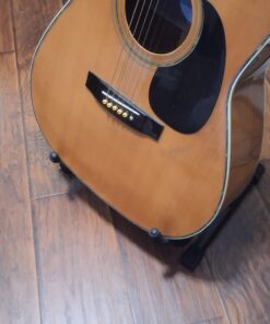 Amazon Basics Adjustable Guitar Folding A-Frame Stand for Acoustic and Electric Guitars with Non-Slip Rubber and Soft Foam Arms, Fully Assembled 40 7127l8egP1L