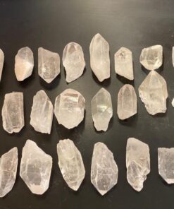 JIC Gem 2 lbs Natural Clear Quartz Crystal Point 2inch Big Size About 20pcs up for Healing and Gift Use 2 Pound (Pack of 1) 52 712AorWpjL