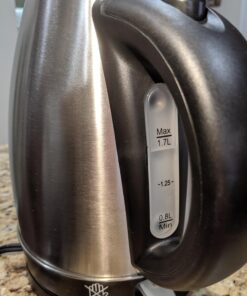 Chefman Stainless Steel Electric Kettle w/ 360° Swivel Base, Auto Shut Off & Boil Dry Protection, BPA-Free Interior and Cool-Touch Handle, 7+ Cup Capacity, 1.7 Liter, 1500W 53 712PzK7RLhL