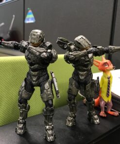 Alternative view of McFarlane Halo 5: Guardians Series 1 Master Chief Action Figure