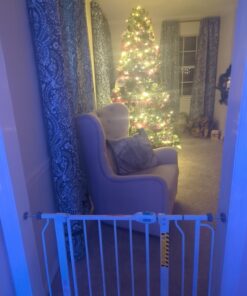 Carlson Extra Wide Walk Through Pet Gate with Small Pet Door, Includes 4-Inch Extension Kit, Pressure Mount Kit and Wall Mount Kit,White 46 7132RSDgfLL