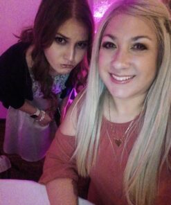 e.l.f. Flawless Finish Foundation, Improves Uneven Skin Tone, Lightweight, Medium Coverage & Semi-Matte, Vegan & Cruelty-Free, Bisque, 0.68 Fl Oz Natural 0.68 Fl Oz (Pack of 1) 33 71379dKNjWL