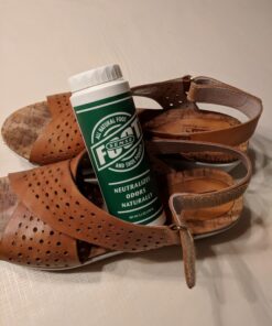 Natural Foot and Shoe Odor Eliminator – Talc-Free Shoe Deodorizer and Body Powder Neutralizes Smelly Odors – Long-Lasting, Fast-Acting Foot Powder for Kids and Adults – USA-Made by Foot Sense, 3.5 Oz. 36 713gUJhEHXL