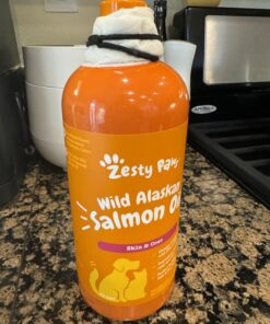 Wild Alaskan Salmon Oil for Dogs & Cats - Omega 3 Skin & Coat Support - Liquid Food Supplement for Pets - Natural EPA + DHA Fatty Acids for Joint Function, Immune & Heart Health, 32 Fl Oz 32 Fl Oz (Pack of 1) 27 713o1mHrA4L
