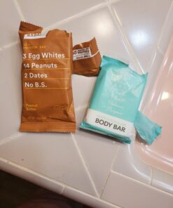 RXBAR Protein Bars, 12g Protein, Gluten Free Snacks, Pumpkin Spice, 22oz Box (12 Bars) 33 713ooXHeHgL