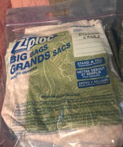 Ziploc Big Bags Clothes and Blanket Storage Bags for Closet Organization, Protects from Moisture, Large, 5 Count 5ct - Large 43 713q8q5tpRL