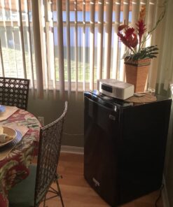 Whynter CUF-301BK 3 cu. ft Energy Star Upright Freezer with Lock – Black Black -3 Cubic Feet 62 713sRth t0L