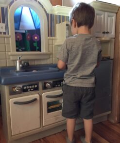 KidKraft 27-Piece Pastel Cookware Set, Plastic Dishes and Utensils for Play Kitchens, Gift for Ages 18 mo+ 43 714HlEMOdnL