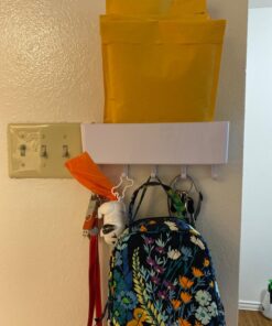 mDesign Wall Mount Modern Plastic Mail Organizer Storage Basket - 5 Hooks - for Entryway, Mudroom, Hallway, Kitchen, Office - Holds Letters, Magazines, Coats, Keys - White 29 714YsO15kL