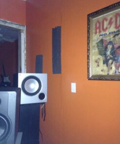 Polk Audio PSW10 10" Powered Subwoofer – Power Port Technology, Up to 100 Watts, Big Bass in Compact Design, Easy Setup with Home Theater Systems, Timbre-Matched with Monitor & T-series Polk Speakers single subwoofer 34 714Z2BPnQHL