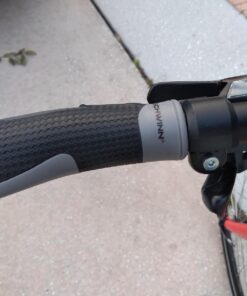 Schwinn Ergonomic Comfort Bike Grips, Fits Most Standard Bicycle Handlebars, Provide Extra Comfort and Improved Grip, Bike Parts and Accessories Black 46 714mWj6RcXL