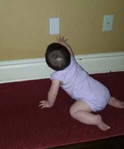 Jambini Self-Closing Outlet Covers - An Alternative To Socket Plugs - 3 pack 40 715Z1CbMuL