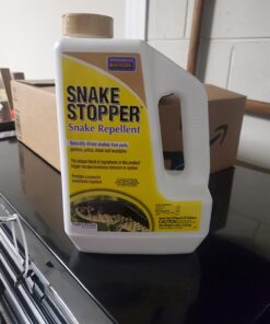 Bonide Snake Stopper Snake Repellent, 4 lb. Ready-to-Use Granules for Outdoor Pest Control, People & Pet Safe 23 716BqWJv9yL 2