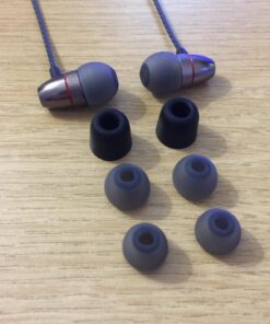 Betron ELR50 in Ear Headphones Earphones Wired with Noise Isolating Earbuds Tangle Free Cord Lightweight Carry Case Soft Ear Buds 3.5mm Plug (Black) 42 716CZUzqL