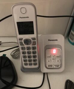 Panasonic DECT 6.0 Expandable Cordless Phone with Answering Machine and Smart Call Block - 2 Cordless Handsets - KX-TGD532W (White/Silver) White/Silver 2 Handsets Talking Caller ID + Answering Machine 30 717Ta1kFTL