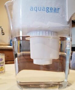 Aquagear Water Filter Pitcher – Lead, Chlorine, PFOA/PFOS, Microplastics Filter, 10 Cup, 120 Gallon Filter Life - Filter Media Made in USA 36 717gcdp2FqL