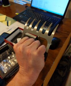 Cave Tools Metal Meat Claws for Shredding Pulled Pork, Chicken, Turkey, and Beef- Handling & Carving Food - Barbecue Grill Accessories for Smoker, or Slow Cooker - Knuckle Grip 28 717hsHVcrwL 2