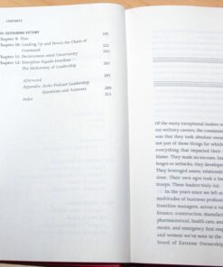 Extreme Ownership: How U.S. Navy SEALs Lead and Win (New Edition) 26 717tfgDCRQL