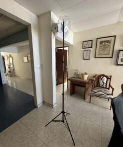 Amazon Basics Aluminum Light Photography Tripod Stand with Case - Pack of 2, 2.8 - 6.7 Feet, 3.66 Pounds, Black 2-Pack 32 717tndXKM9L