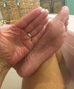 Manuka Honey Cream Moisturizer for Dry Skin - Eczema Honey Cream Face Moisturizer for Sensitive Skin - Soothing & Redness Relief Face Cream for Dry Skin - Face, Hand & Body Moisturizer for Women & Men 4 Ounce (Pack of 1) 27 718lsD2jhqL