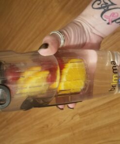 Brimma Fruit Infuser Water Bottle - 32 oz Large, Leakproof Plastic Fruit Infusion Water Bottle for Gym, Camping, and Travel 38 718wkuT69eL