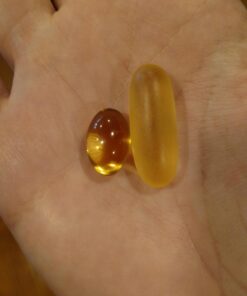 Garden of Life Oceans Mom Prenatal Fish Oil DHA, Omega 3 Fish Oil Supplement - Strawberry, 350mg Prenatal DHA Pregnancy Fish Oil Support for Mamas, Babys Brain & Eye Development, 30 Small Softgels 39 719017Ugp6L