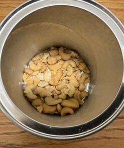 Planters Lightly Salted Deluxe Whole Cashews (1lb 2.25oz Canister) 1.14 Pound (Pack of 1) 43 7191eD1dk4L