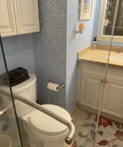 Rain-X 630035 X-Treme Clean Shower Door Cleaner, 12 Fl. Oz, Formulated To Glass Doors - Easy Use, Removes Soap Scum, Dirt, Hard Water Build-up, Calcium, Lime And Rust Stains 45 7195WxkOYVL