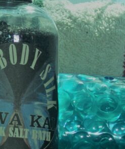 Almond Sweet Oil - 1 Quart - 32 oz - Safety Sealed HDPE Container with resealable Cap - 100% Pure and Natural for Hair, Skin, Massage and Cooking 33 7199uojVFtL