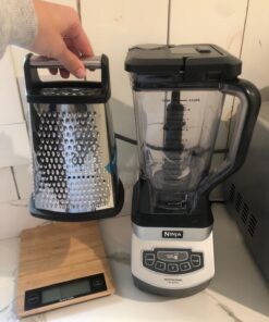 Professional Cheese Grater - Stainless Steel, XL Size, 4 Sides - Perfect Box Grater for Parmesan Cheese, Vegetables, Ginger - Dishwasher Safe - Black 39 719E2nKP1yL