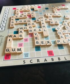 Hasbro Gaming Retro Series Scrabble 1949 Edition Board Game 14 719iio0jf8L