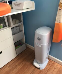 Playtex Diaper Genie Complete Diaper Pail with Odor Lock Technology, White 36 71A9KDKjnL