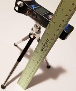 Amazon Basics Lightweight Mini Tripod 1-Pack 57 71AWg2E9IsL