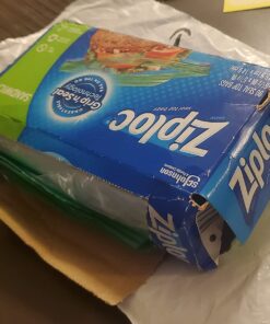 Ziploc Sandwich and Snack Bags, Storage Bags for On the Go Freshness, Grip 'n Seal Technology for Easier Grip, Open, and Close, 90 Count 32 71AhtcDteKL